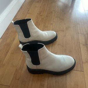 Marc Fisher Ltd Padmia Chelsea Boot